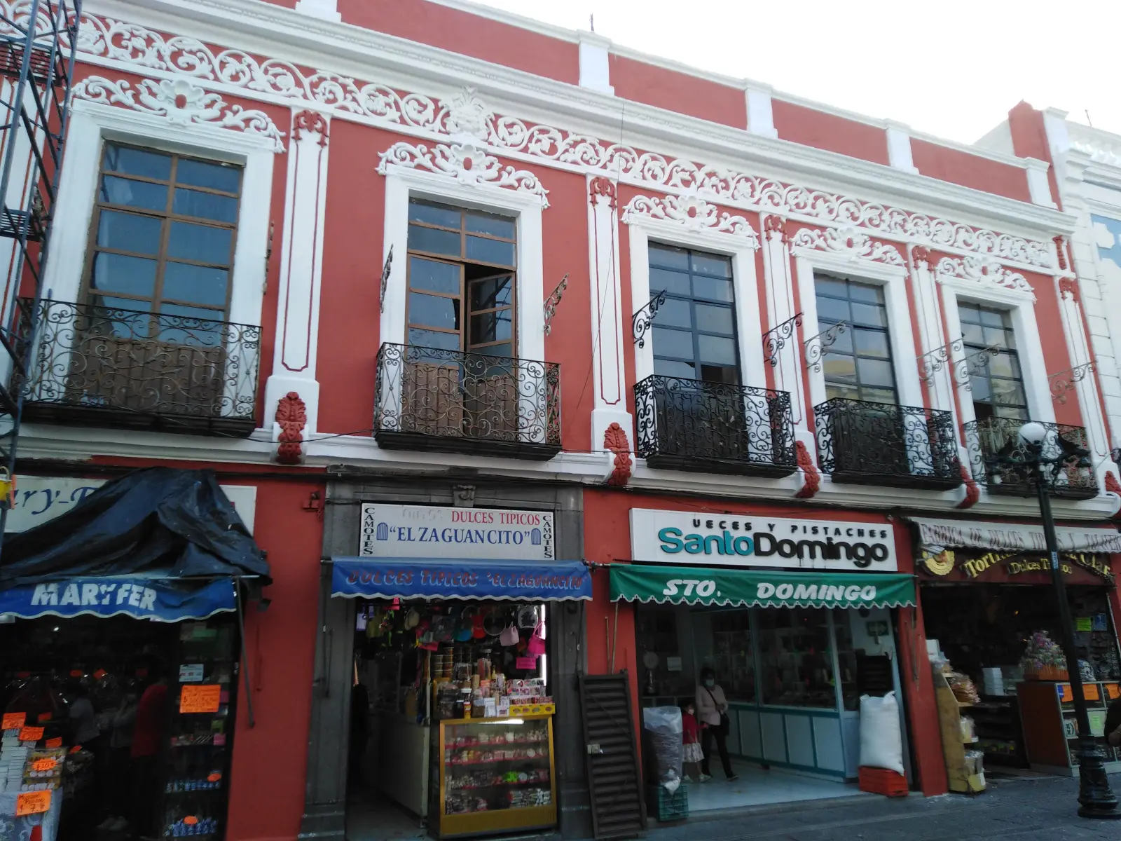 Mejoramiento de Imagen Urbana en 6 Oriente - Centro Histórico Puebla